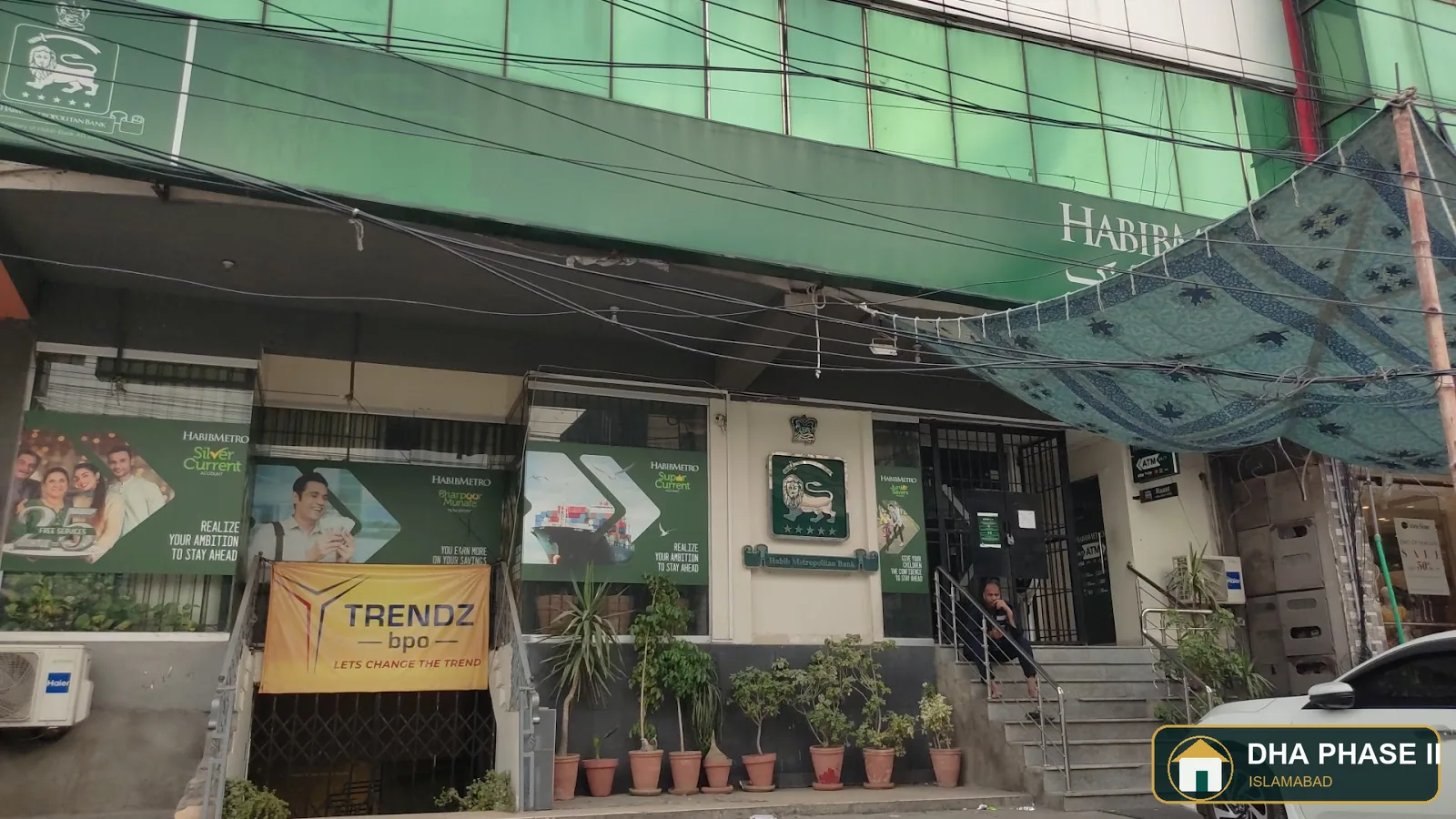HabibMetro Sirat Bank in DHA Phase 2 Islamabad — photo 4