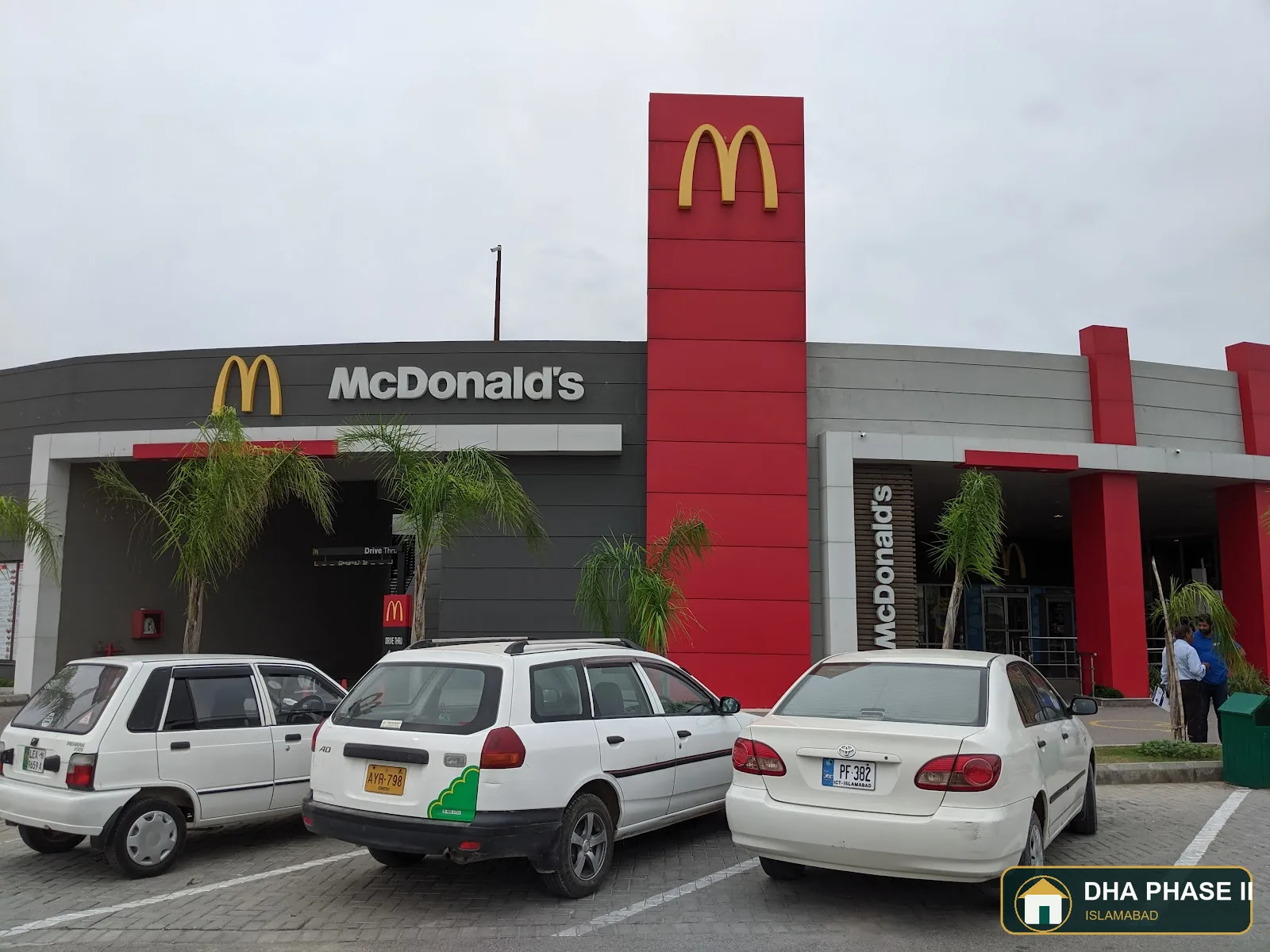 KFC in DHA Phase 2 Islamabad — photo 13
