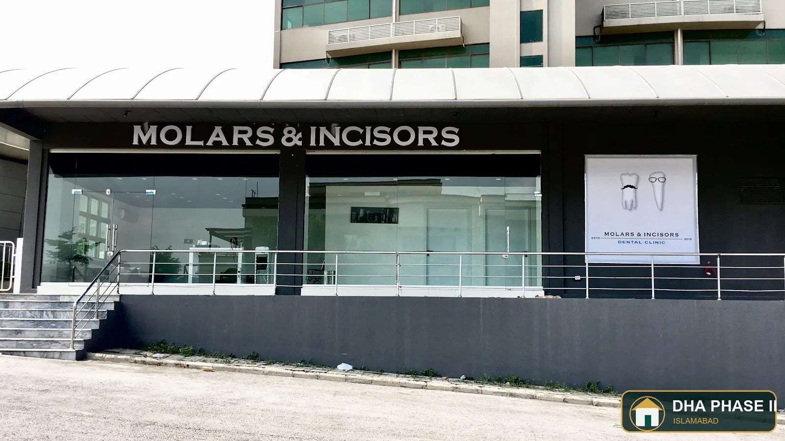 Molars & Incisors Dental Clinic