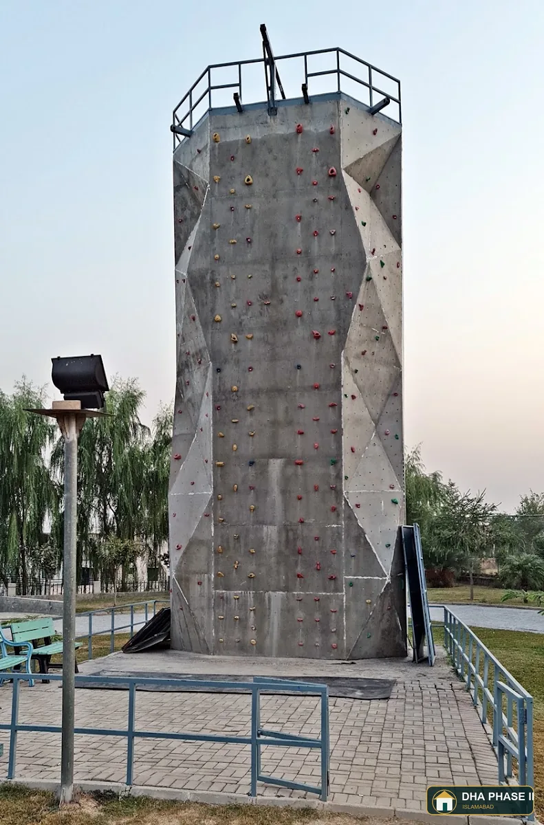 Rock climbing wall