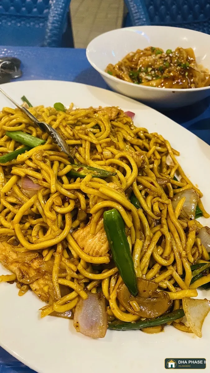 Summi’s Dumplings & Cuisine (Chinese & Thai Restaurant) in DHA Phase 2 Islamabad — photo 8