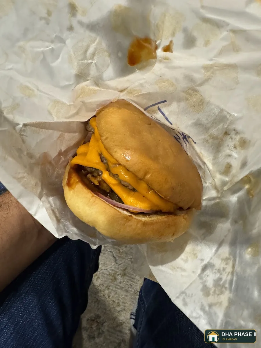 The LOCO Burger in DHA Phase 2 Islamabad — photo 3