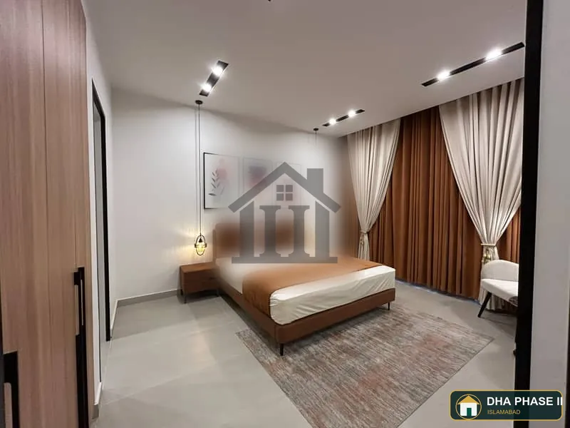 975 Square Feet Flat For Grabs In DHA Defence