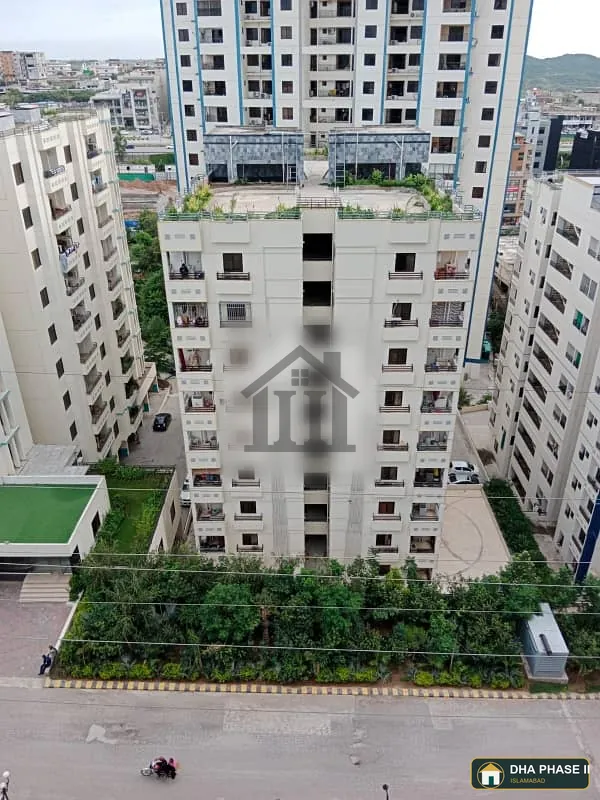 2 Bed Flat Available For Sale