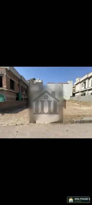 Corner Kanal Outclass Plot Near Central Park & jinnah Boulevard image 1