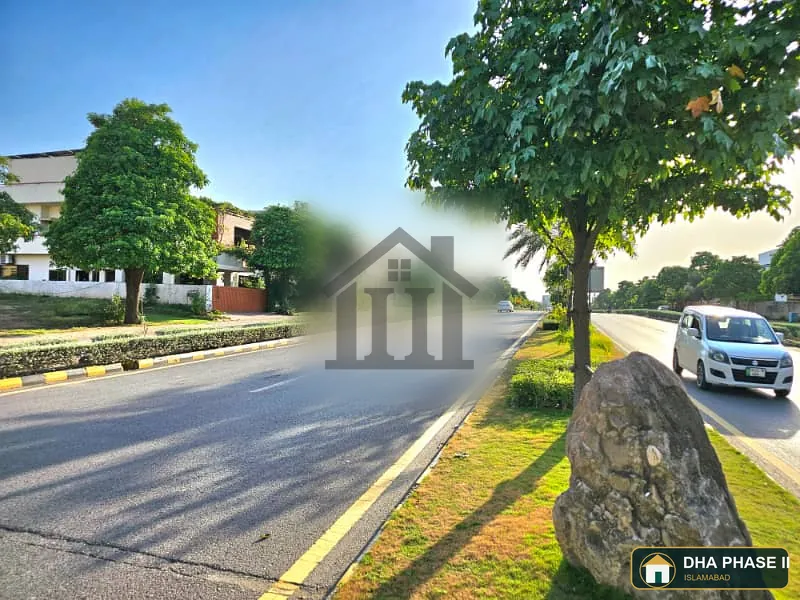 Main Boulevard Investor Rate 1 Kanal Plot For Sale image 1