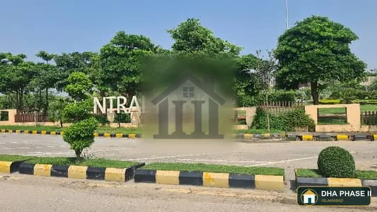 prime location 1kanal plot Near to all facilities best for Construction image 1