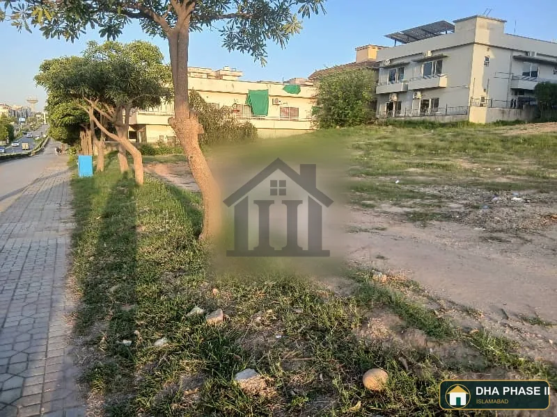 Prime Location 2nd To Corner Kanal Plot image 1