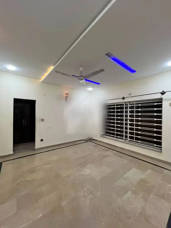 Full Jacuzzi Bath 10 Marla House for Rent in DHA Phase 2 Islamabad