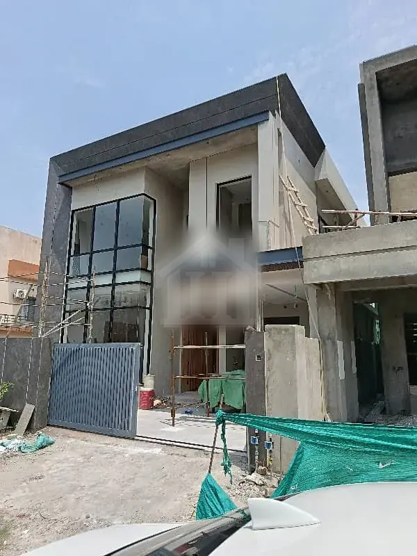 Stunning and Affordable 10 Marla House for Sale in DHA Phase 2 Islamabad