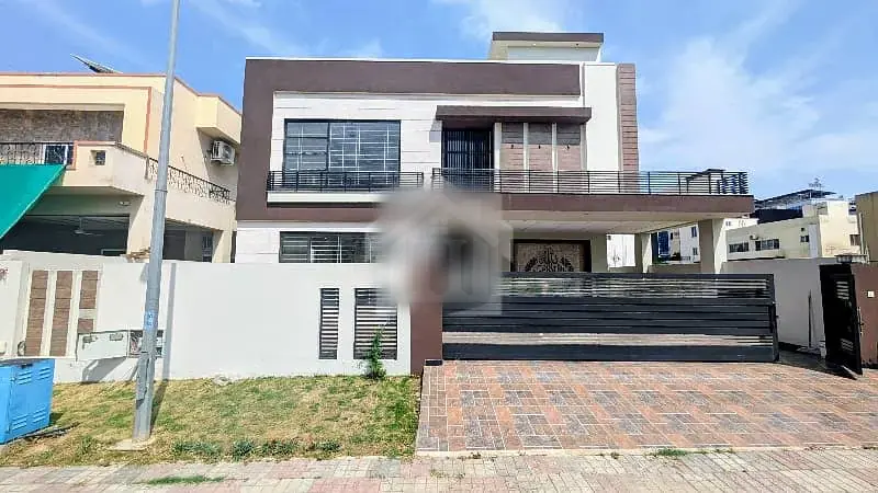 Beautiful Imported Fittings 1 Kanal House for Sale in DHA Phase 2 Islamabad