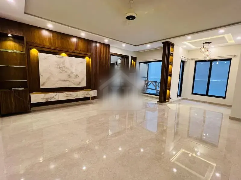 Beautiful Luxury 10 Marla House for Sale in DHA Phase 2 Islamabad