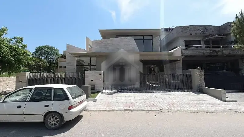 Well Designed Prime Location Ideal 1 Kanal House for Sale in DHA Phase 2 Islamabad