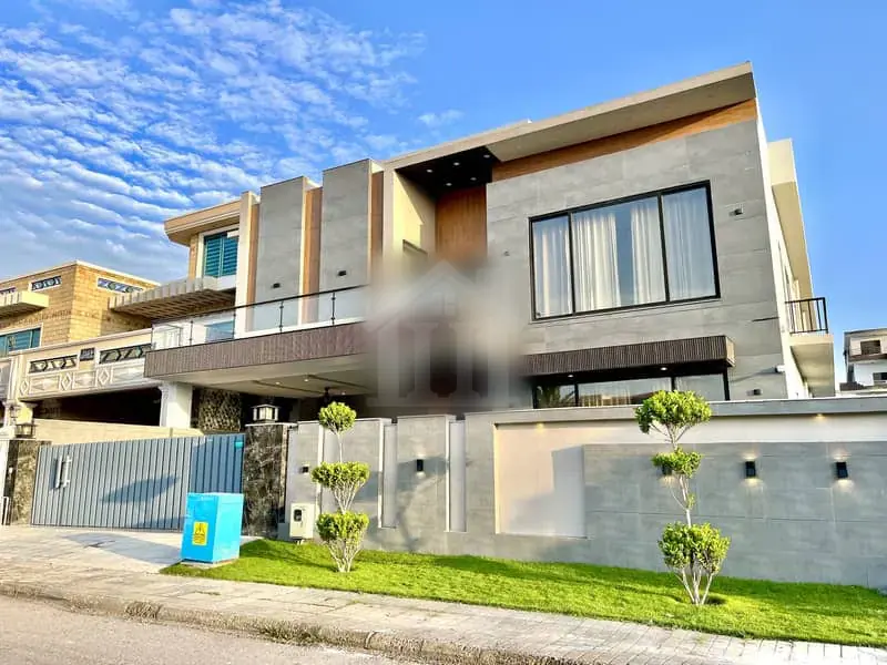 Beautiful Very Prime Location 1 Kanal House for Sale in DHA Phase 2 Islamabad