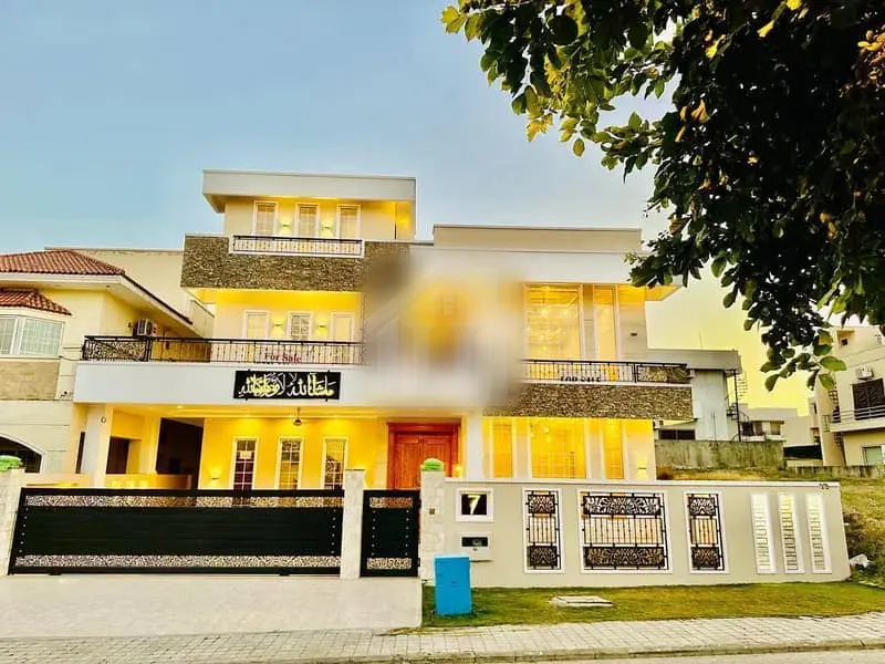 Luxurious 1 Kanal House for Sale in DHA Phase 2 Islamabad
