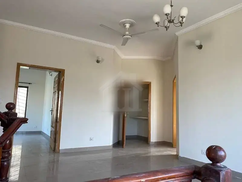 Luxury Used 10 Marla House for Sale in DHA Phase 2 Islamabad