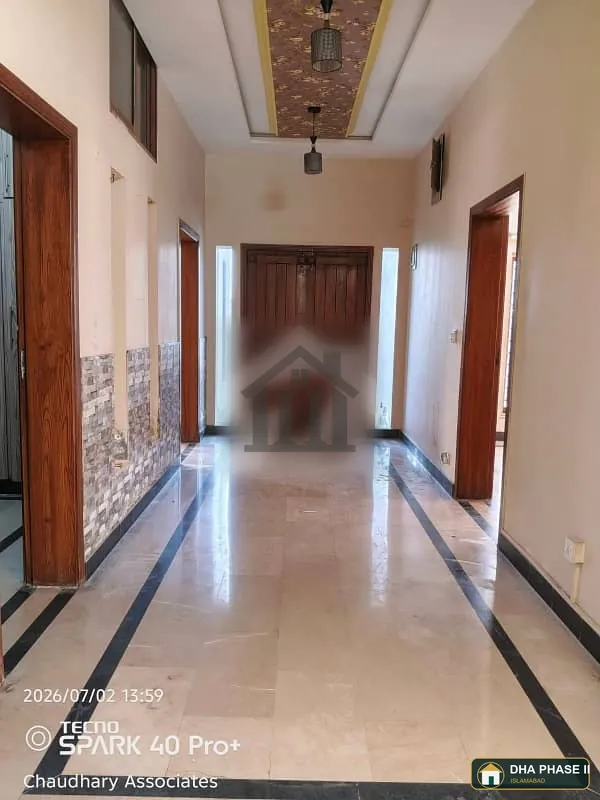1 Kanal Beautiful House's Upper