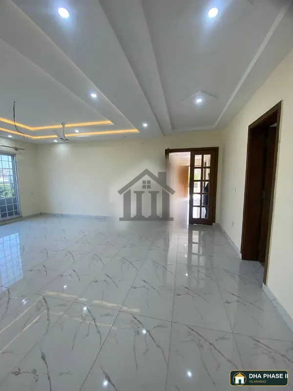 DHA Phase 2 Beautiful & Elegant Design Solid Constructed 20 Marla Portion For Rent image 1