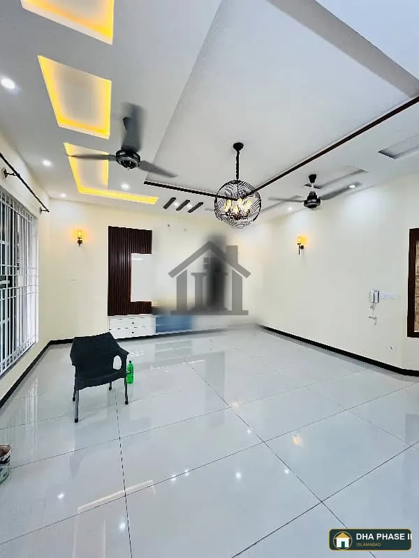 ONE KANAL LUSH UPPER PORTION FOR RENT IN DHA 2 ISB