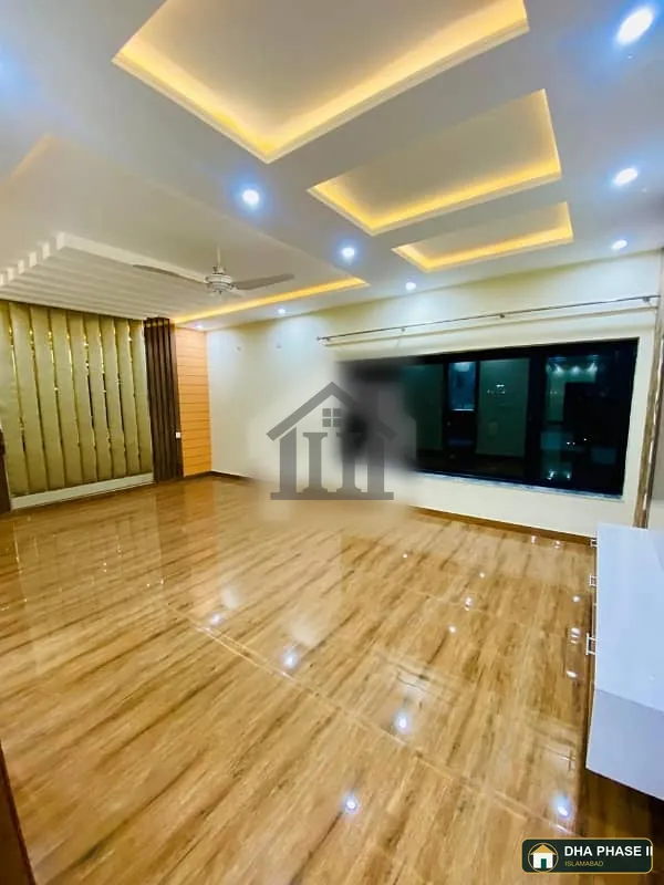 Good 10 Marla Upper Portion For rent In DHA Defence Phase 2